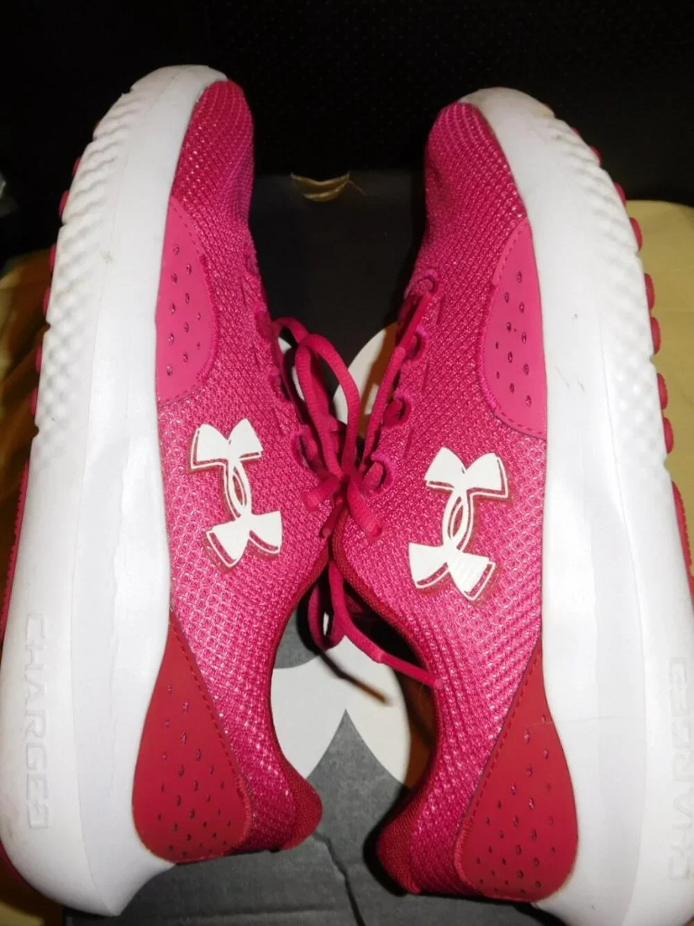 Under Armour excellent like